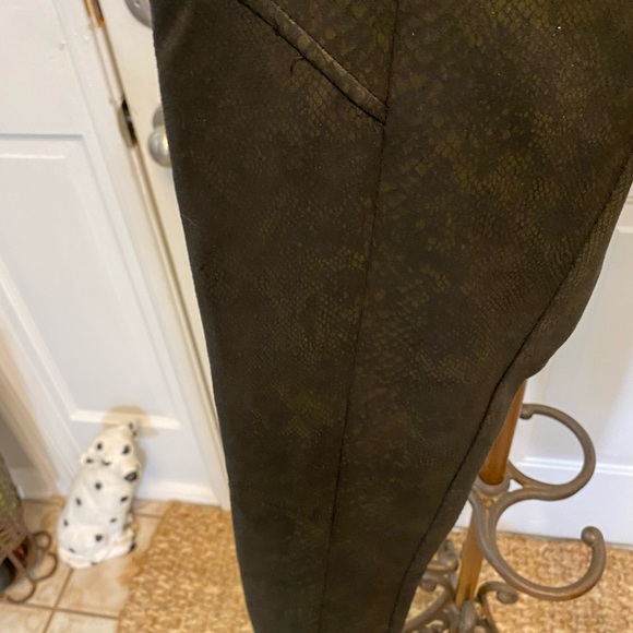 NWT Fate Snakeskin Print Soft Yoga Pants Leggings Workout Wear S - Picture 4 of 10